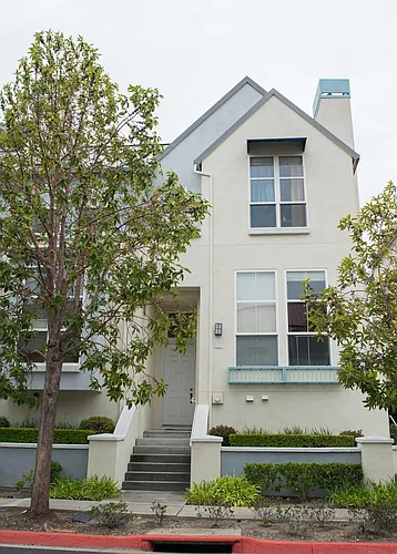205 Town Green Ln Photo 1