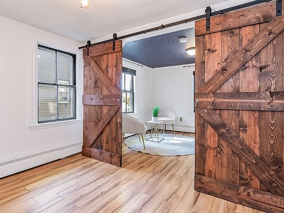 5th image of 25 Daniels St #2