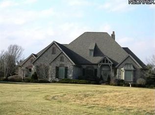 2001 S Nickel Plate Ave, Louisville, OH 44641