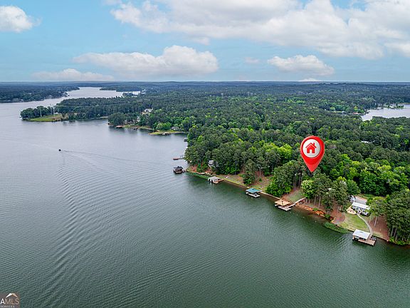 2nd image of 955 Barbara Point Rd