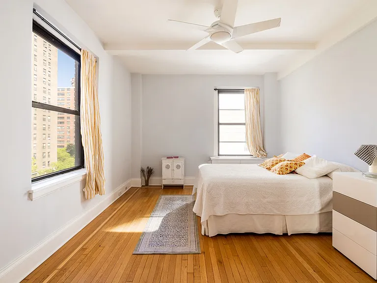124 W 93rd St #6E — Photo 7
