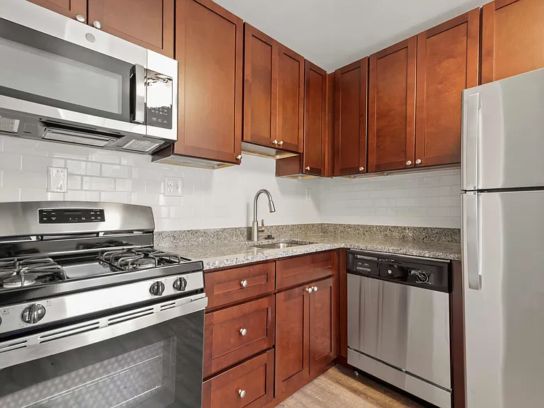Tuscany Woods Apartments — Photo 13
