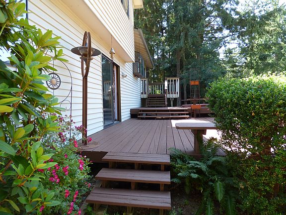 3 tiered deck