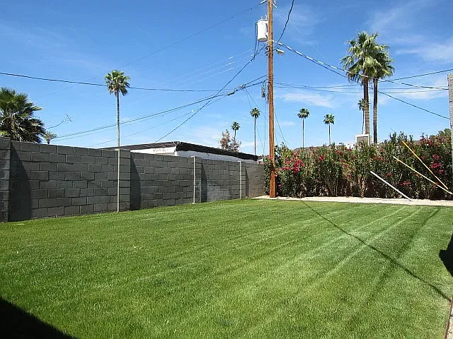 2 bed, 2.0 bath, 1098 sqft, $2,295 — Photo 2