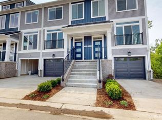 2731 Bristol Ridge Dr, Ann Arbor, MI 48105