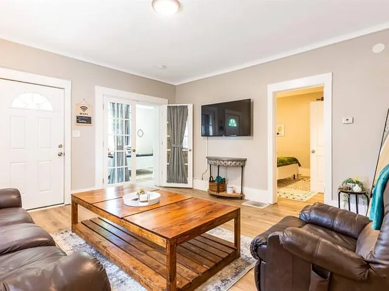 278 Euclid St #3BR — Photo 5