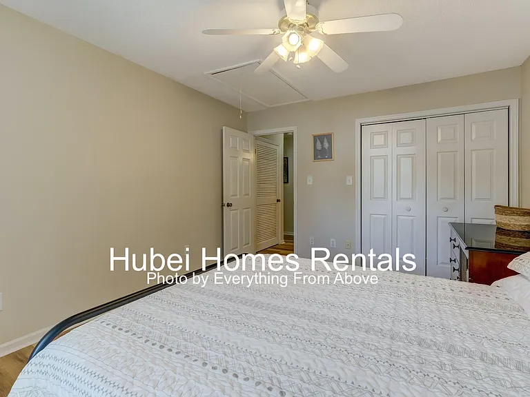 712 Meadowgreen Village Dr #MAIN — Photo 19