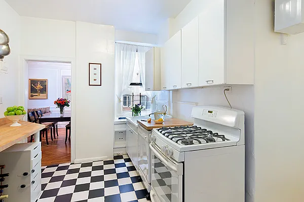 Sold by Brown Harris Stevens | media 18