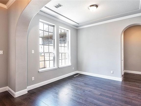 4th image of 2904 Vaquero Ln