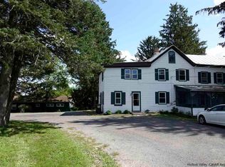 74 Yankee Folly Rd, New Paltz, NY 12561