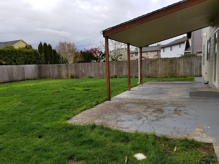 17404 NE 26th Way — Photo 6