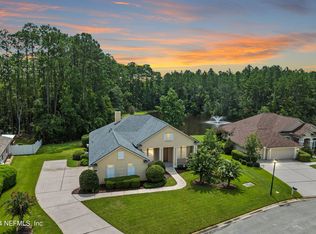 5370 Skylark Manor Dr, Jacksonville, FL 32257