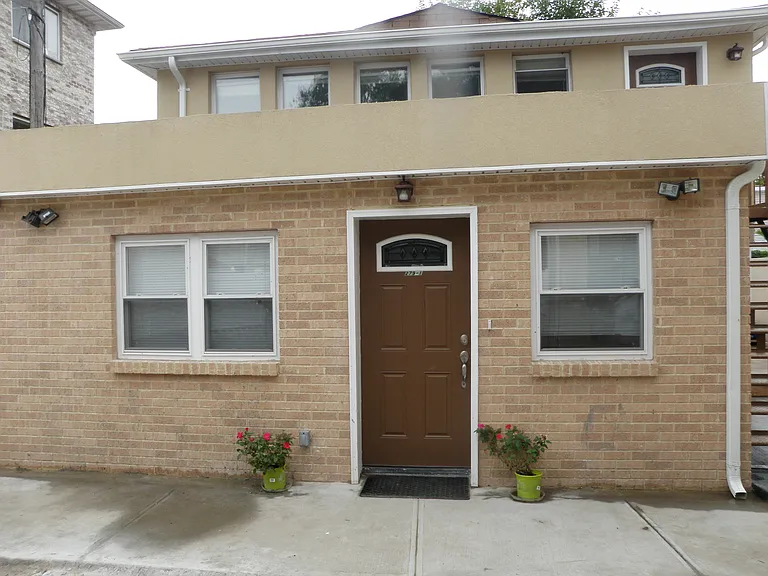 279 Prentiss Ave #1 — Photo 2