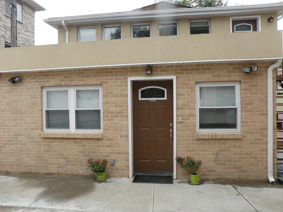 279 Prentiss Ave