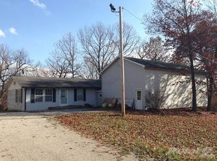 17011 State Route Dd, Savannah, MO 64485