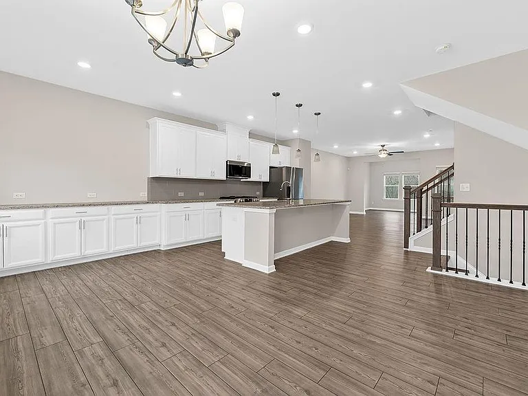 2247 Pink Hawthorn Dr — Photo 8