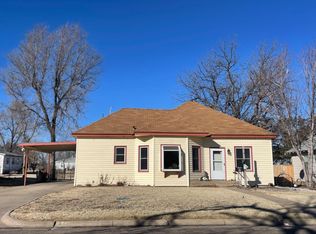 1207 Carroll Ave, Larned, KS 67550