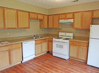 6469 River Park Dr, Riverdale, GA 30274