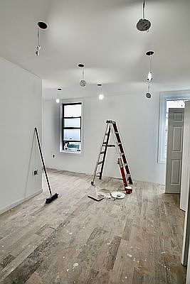4th image of 693 Bristol St APT 2R