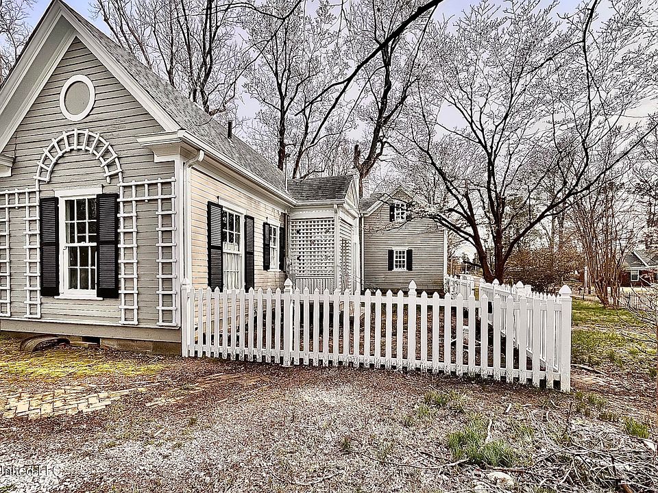 25th image of this home