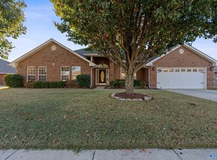 509 Summer Cove Cir NW, Madison, AL 35757