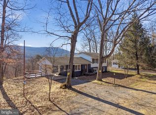 2280 Pine Grove Rd, Berkeley Springs, WV 25411