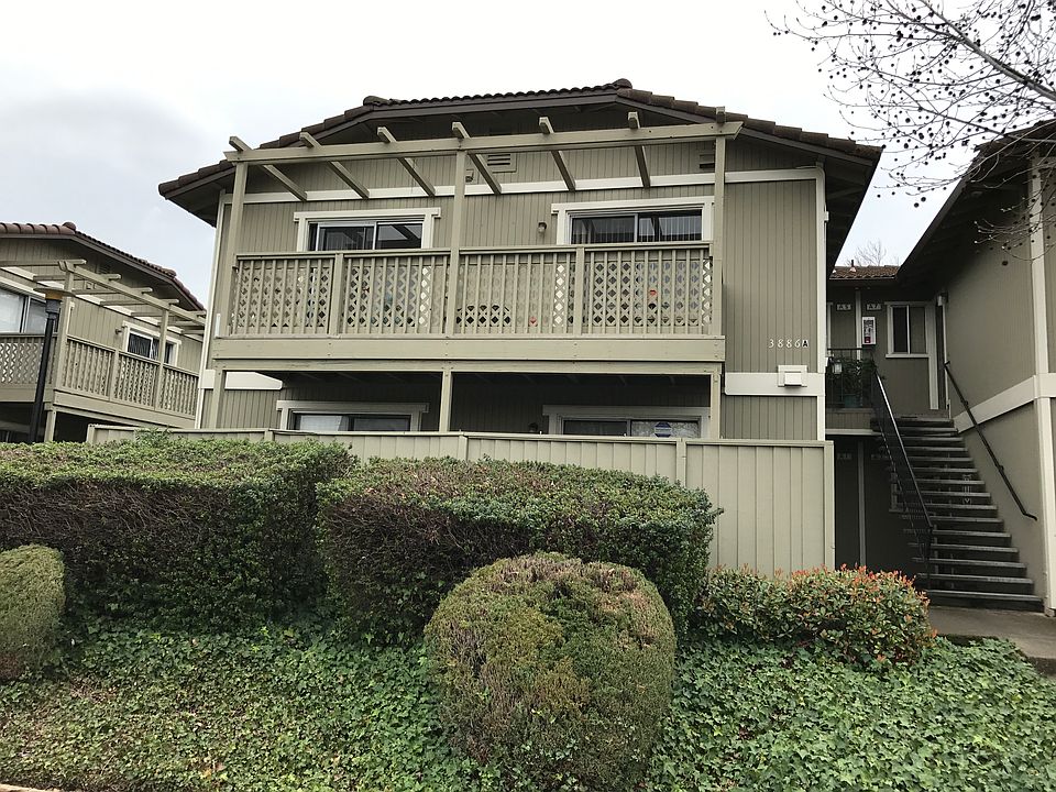 1st image of 3886 Mulberry Dr #B8