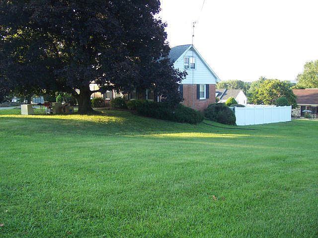 2nd image of 232 W Stanton Rd
