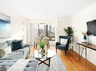 2001 Hamilton St APT 618, Philadelphia, PA 19130