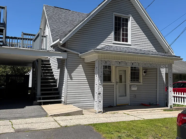 1514 Howard Ave #C — Photo 2