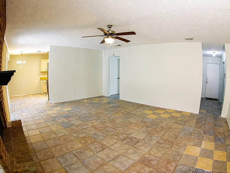 7147 Comanche Ridge Dr — Photo 3