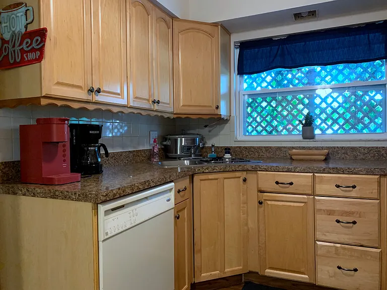 1750 Druid Rd E — Photo 20