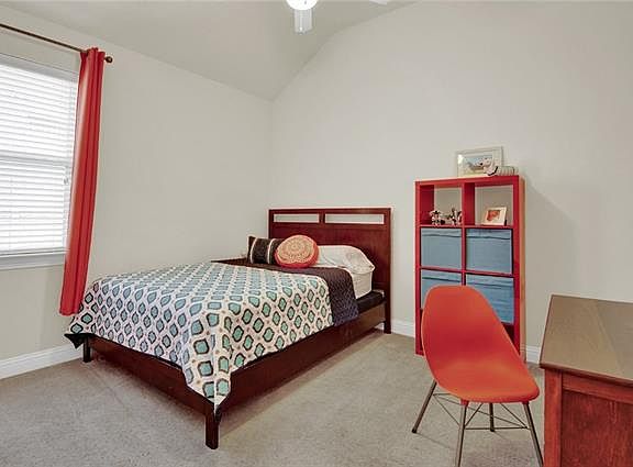 5th image of 4213 Holburn Dr