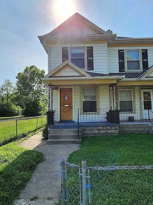 1st image of 1237-1239 Wisconsin Blvd