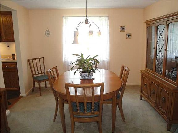 5th image of 2063 Southwell Dr