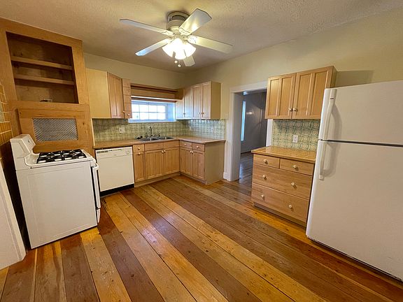 Kitchen_03122021