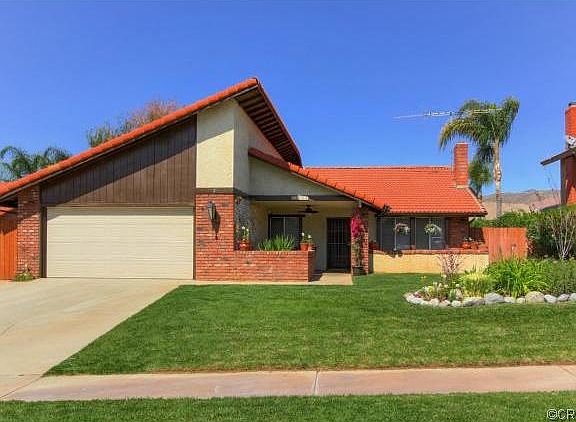 2nd image of 35984 Leah Ln