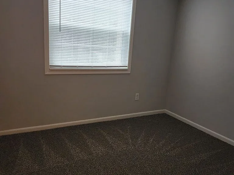 Foxfire West Apartments — Photo 85