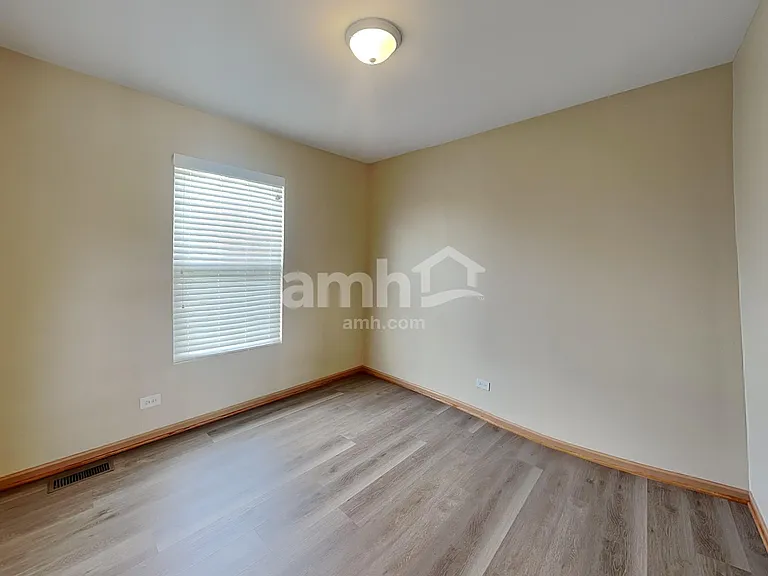 2771 Cranston Cir — Photo 17