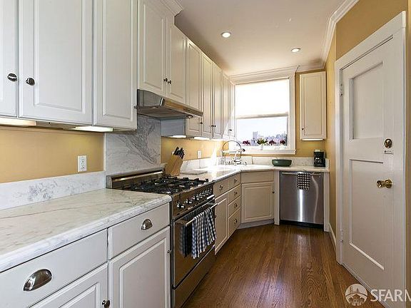 3rd image of 3030 Pierce St