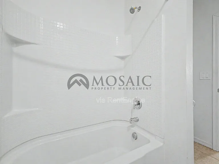 9553 W Agora Ln — Photo 21