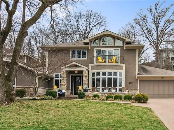 580 Lakeshore Dr W, Shawnee, KS 66217