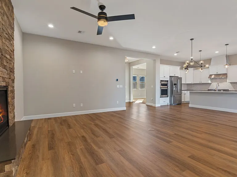 2221 Paint Horse Dr — Photo 6