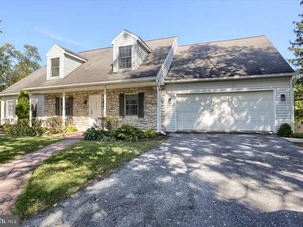 7412 Sterling Rd, Harrisburg, PA 17112
