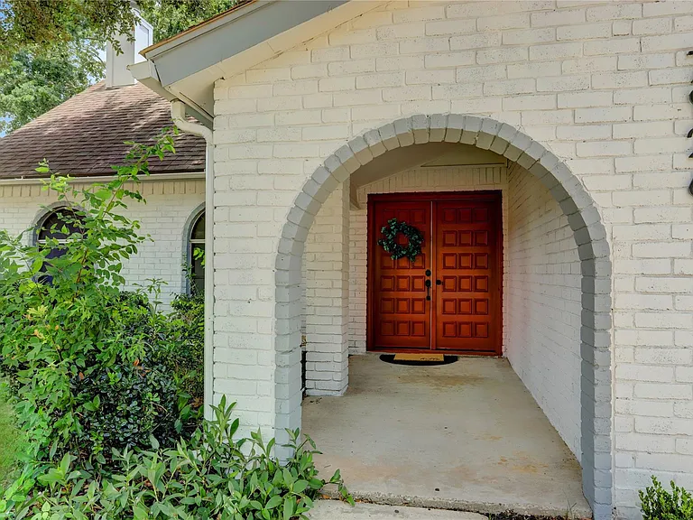 7926 Windy Creek Dr — Photo 7