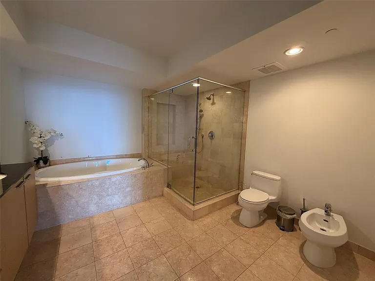 1850 S Ocean Dr #4202 — Photo 12