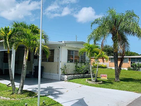 3rd image of 20572 Tahitian Blvd
