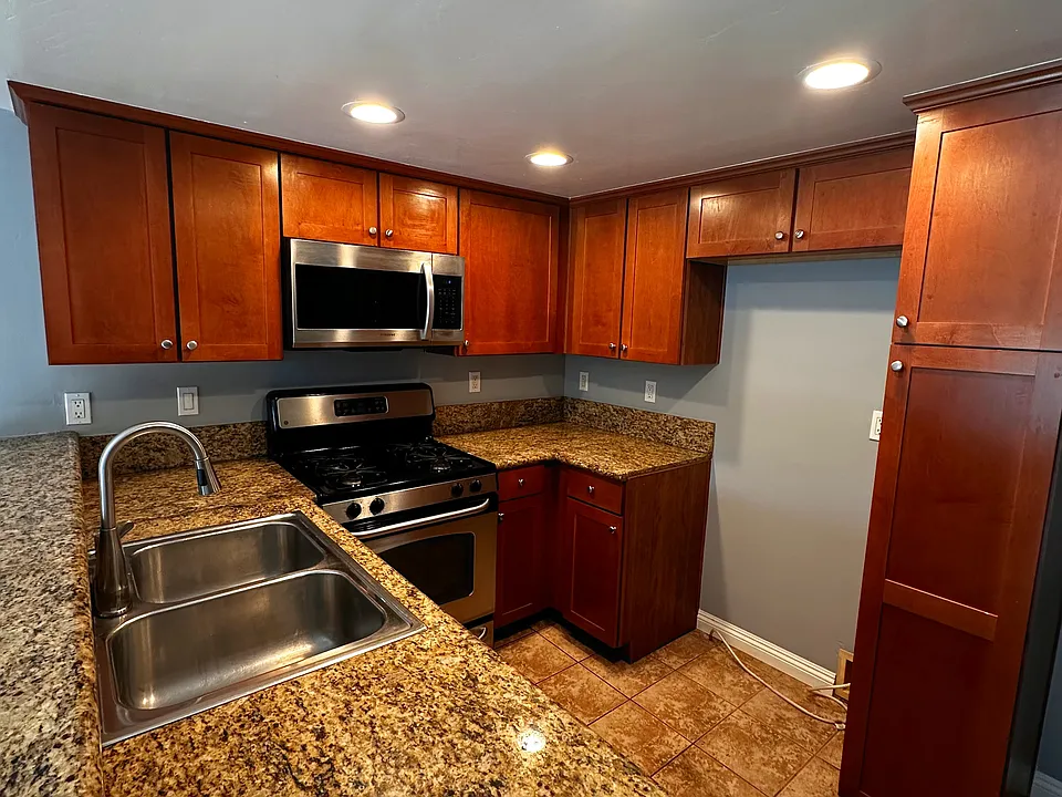 920 S Palmetto Ave #2