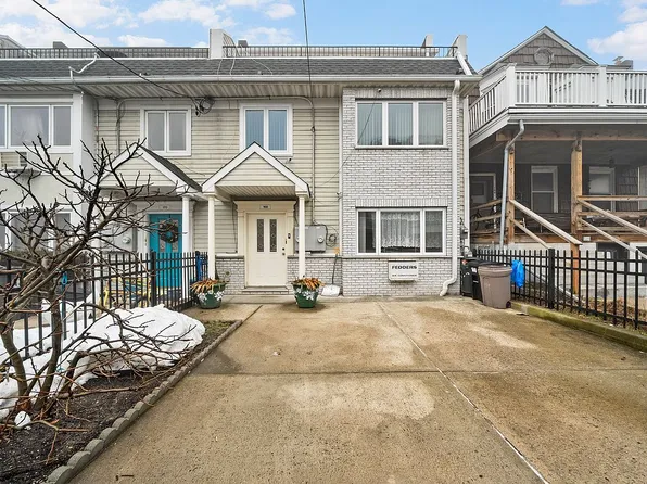 168 96th Bch Unit 1, Far Rockaway, NY 11693