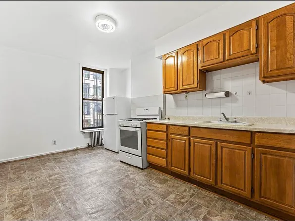 639a Baltic Street image 1 of 4